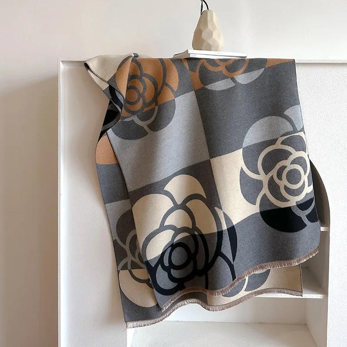 Women’s Elegant Floral Print Warm Reversible Scarf