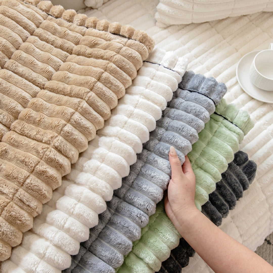 Cosy Plush Non-Slip Sofa Cover