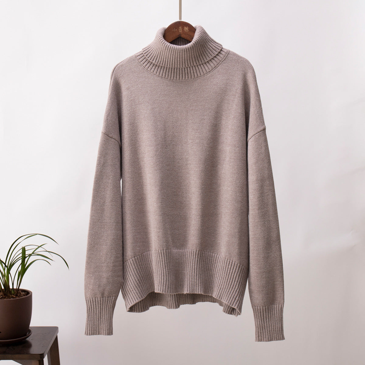 Women’s Relaxed Oversized Roll Neck Knitted Jumper