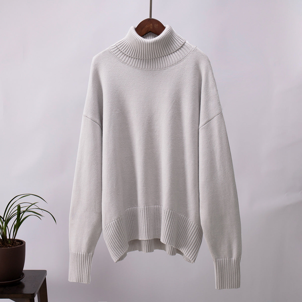 Women’s Relaxed Oversized Roll Neck Knitted Jumper
