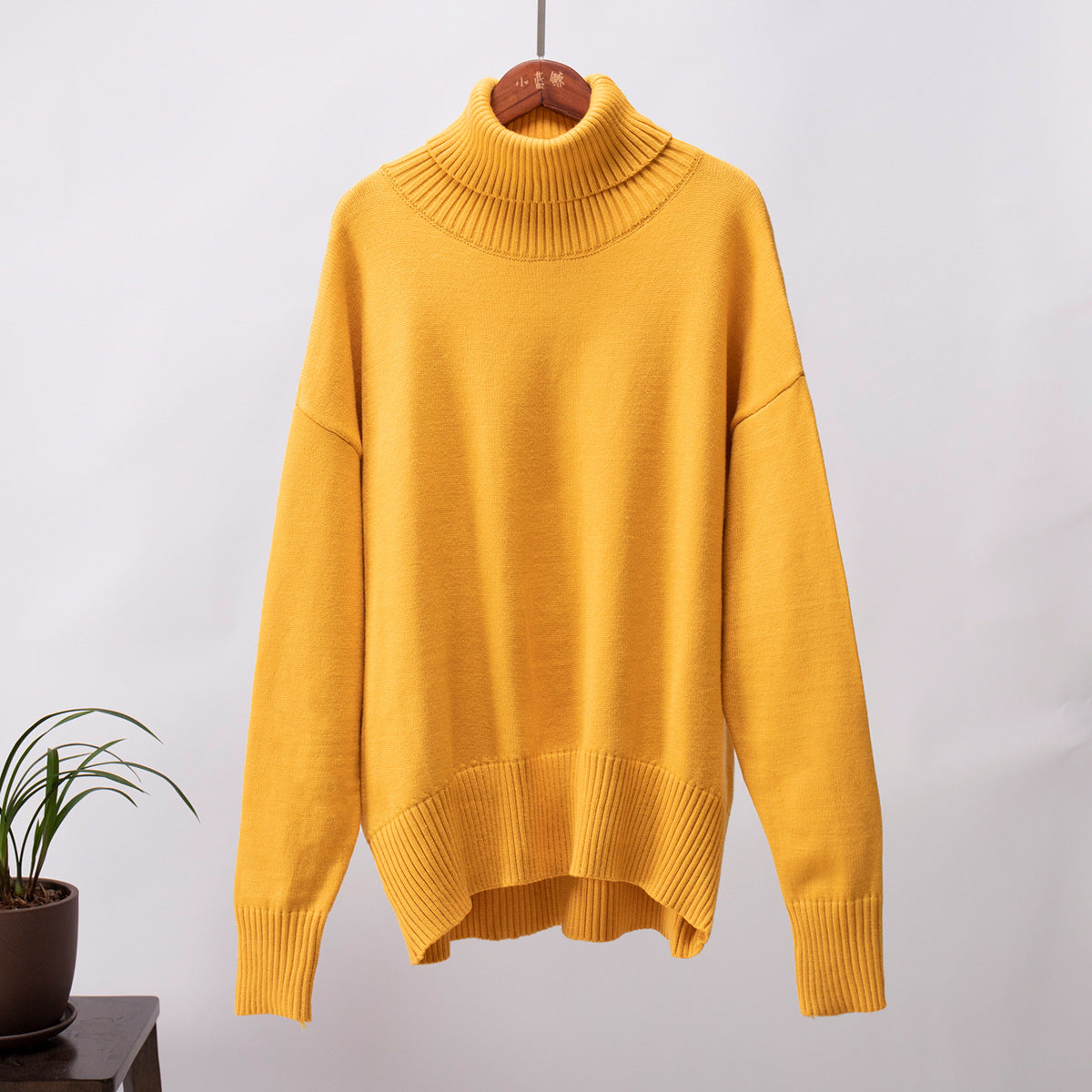 Women’s Relaxed Oversized Roll Neck Knitted Jumper