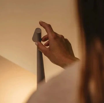 Minimalistic LED Cordless Touch Control Mood Light Lamp